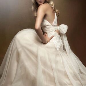 Elegant Ivory Lace-Accented Evening Dress